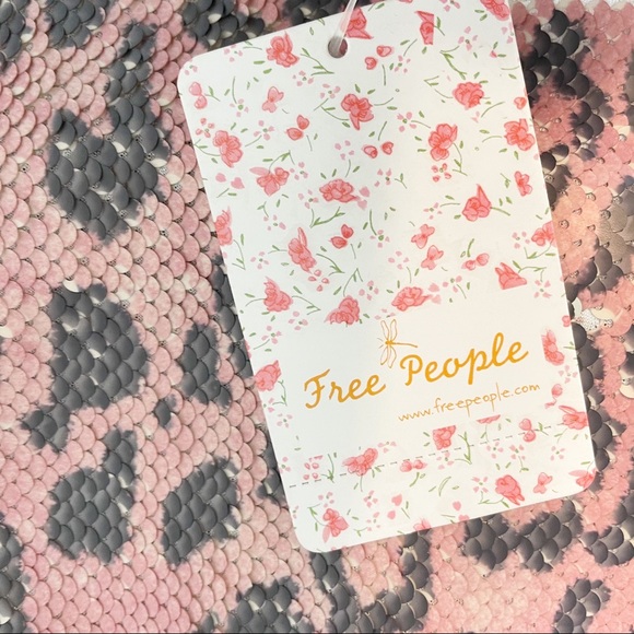 NWT FREE PEOPLE Cheetah print sequin mini skirt - Picture 9 of 14